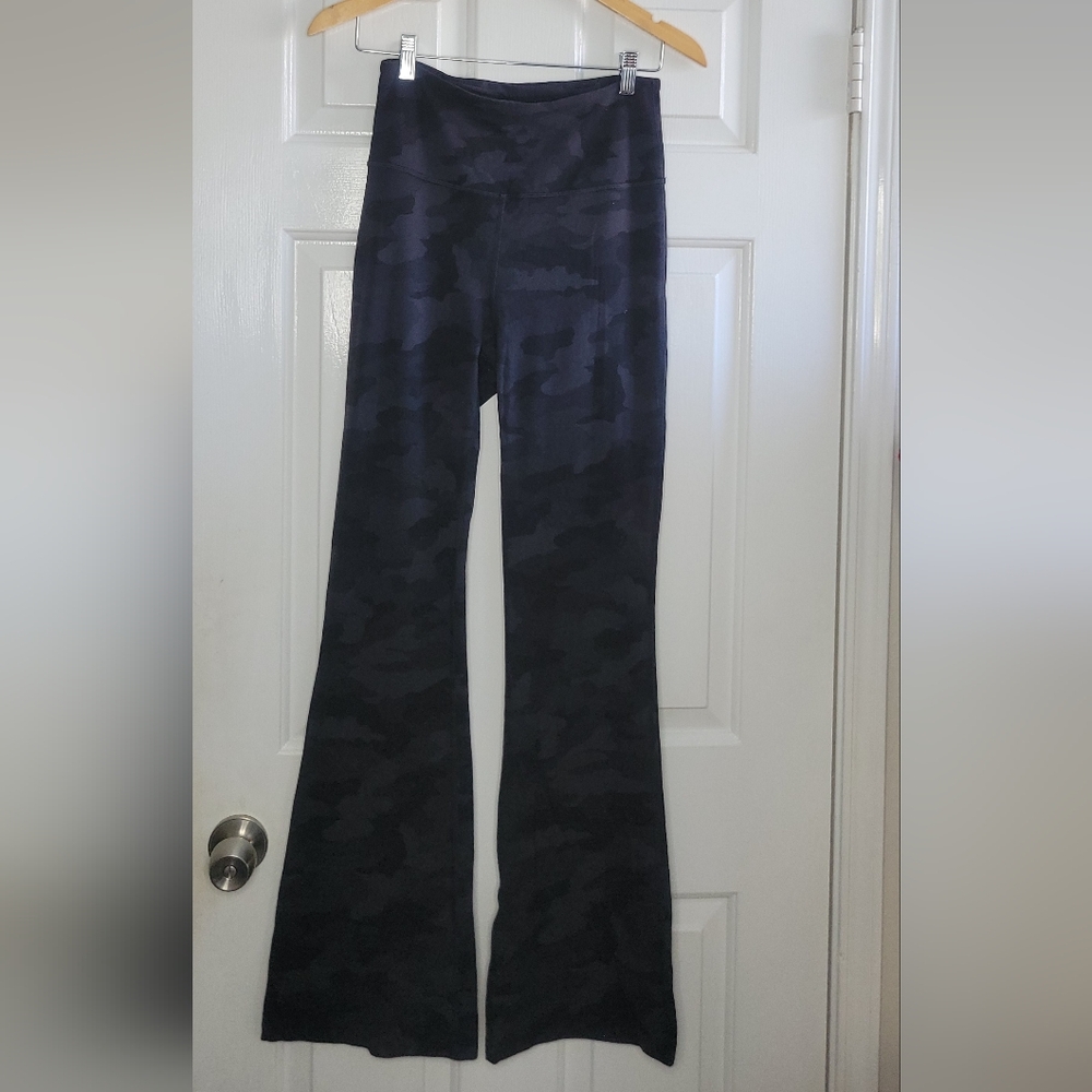Lululemon Groove Flared Pants Size 8